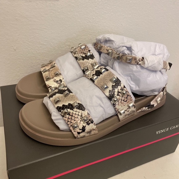 Vince Camuto Women's PEALAN Two Buckle Sandal Flat Snake Size 7. - Picture 4 of 5